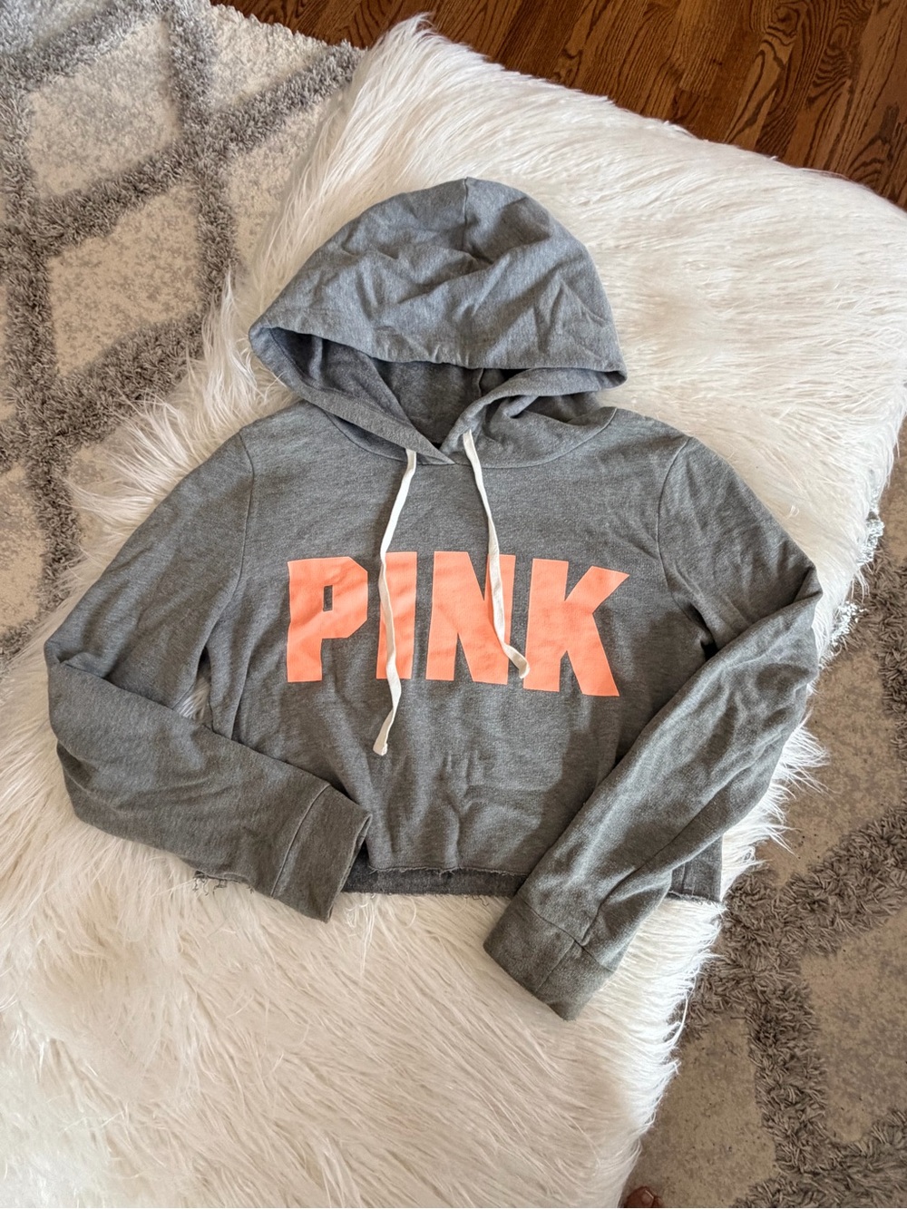 Cropped hoodie